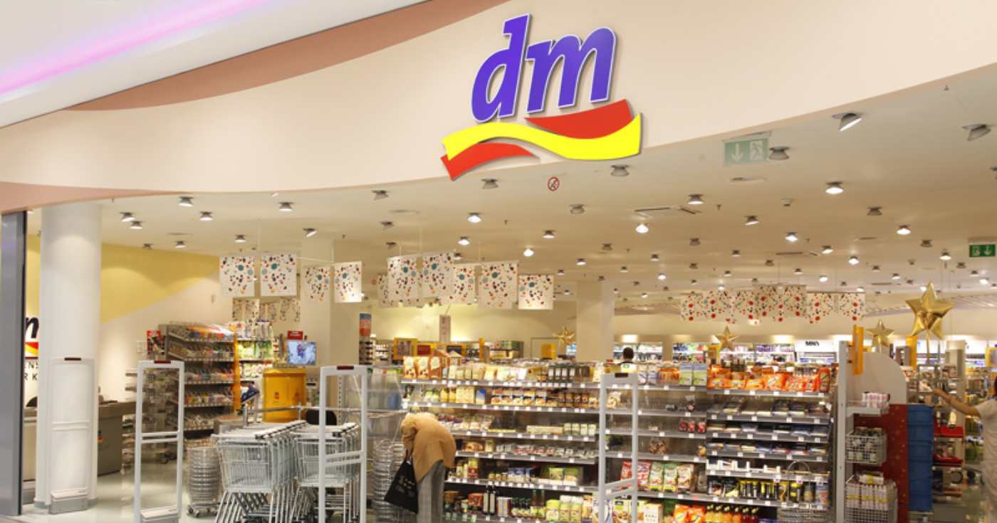 Un punto vendita dm Drogerie Markt (repertorio)